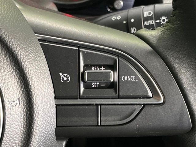 �y�N���[�Y�R���g���[���z�������H�����N���N���s�B�A�N�Z���𗣂��Ă���葬�x�ő��s���ł��A�������^�]���̕��S���y��!�����E�������ȒP�ȃX�C�b�`����Œ����ł��܂��B