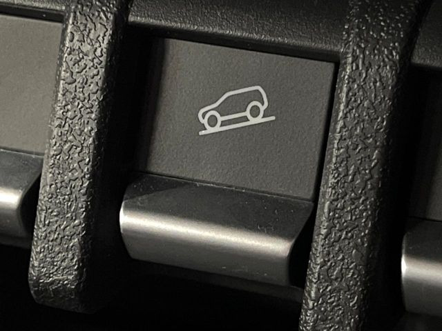 �y�_�E���q���A�V�X�g�z�}�ȍ⓹������Ƃ��Ɏ����Ńu���[�L�𐧌�A���̒ᑬ�x��ۂ��܂��B�ᓹ�∫�H�ȂǊ���₷���H�ʂ̉����ł��^�C�������b�N���Ȃ�������S!�n���h������ɏW���ł��܂�!