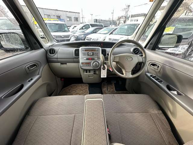 ナビも装備、充実した音楽・映像環境をお楽しみください。