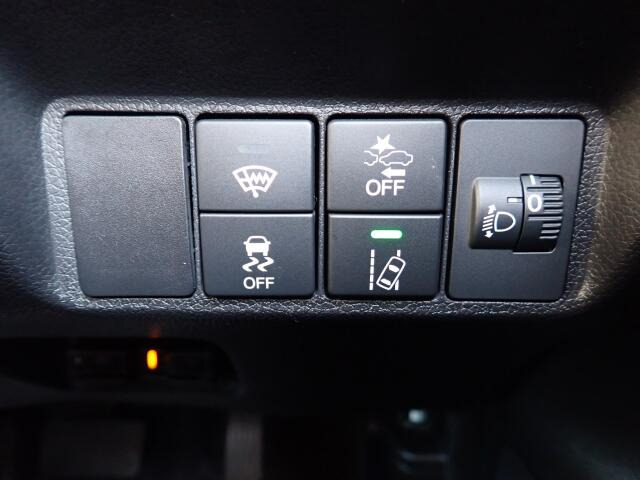 �����h�~�@�\�A�Փˉ���y���u���[�L�t���ŁA�����S�Ƀh���C�u�����y���݂��������܂���