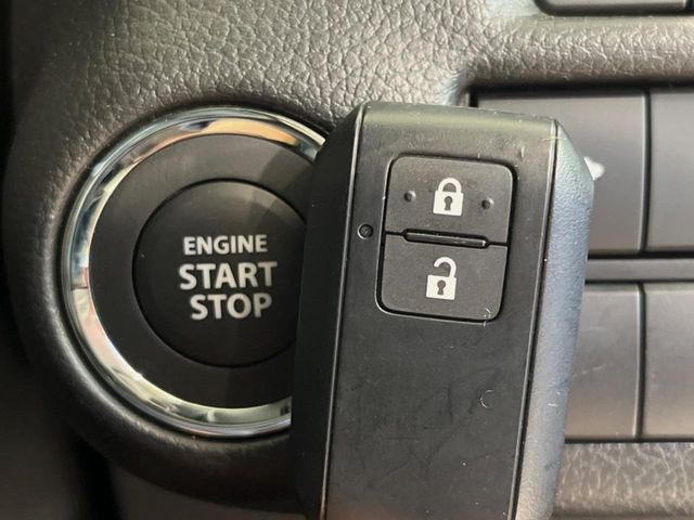 �y�L�[���X�X�^�[�g�V�X�e���z�J�o����|�P�b�g�ɓ��ꂽ�܂܂ł��h�A�̎{���E�������\�ȃX�}�[�g�L�[�𑕔��B�G���W���̃I���E�I�t�����J�M�����o���K�v����������Ƃ��Ă��֗��ł���