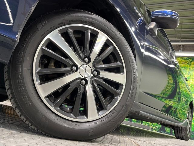 �y����15�C���`�A���~�z�C�[���z�O�ςɃ}�b�`���������A���~�z�C�[���𑕒����Ă���܂��B�e��ЊO�A���~�z�C�[����A�X�^�b�h���X�^�C�����戵�����Ă���܂��B���񂲑��k����������