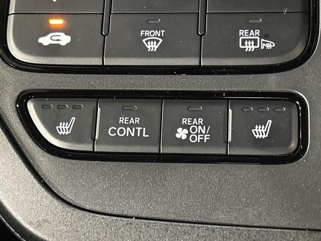 �y�V�[�g�q�[�^�[�z�������ɏd�󂷂�V�[�g�q�[�^�[!�G�A�R����葁�����܂��Ă����̂Ŋ�����̐l�����S�ł��ˁ�G�A�R���̉����͊������邩����A�Ƃ������ɂ����������߂ł��B