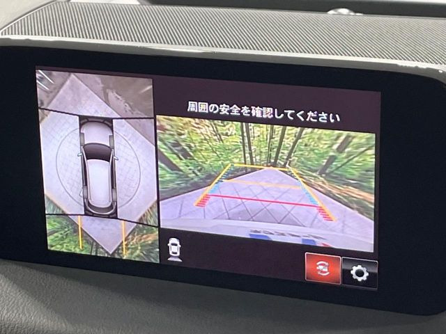 �y360&deg;�r���[���j�^�[�z��p�̃J�����ɂ��A�ォ�猩���낵���悤�Ȏ��_��360�x�N���}�̎��͂��m�F���邱�Ƃ��ł��܂������p�������m�F���₷���A�����ꏊ�ł̐؂�Ԃ��⒓�Ԃ��X���[�Y�ɍs���܂��B