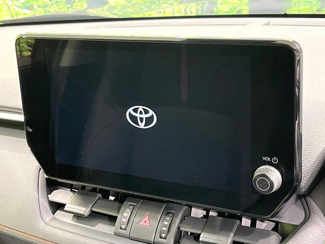 �y10.5�C���` �f�B�X�v���C�I�[�f�B�I�z���ʂ̃f�B�X�v���C��AppleCarPlay��AndroidAuto�����p�\�B�傫�ȉ�ʂŃX�}�z�i�r�A�v���������p���������܂���