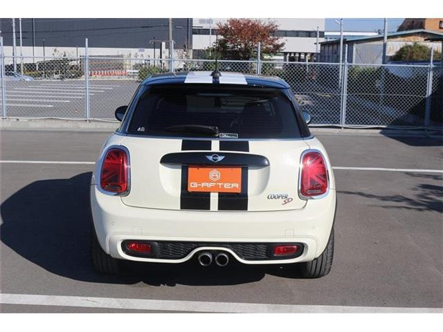 ���Ǝҗl�ւ̔̔��͂��f�肳���Ă��������܂��B �Ԍ������ԗ��̏ꍇ�́A�Ԍ����擾�������x�������z�ŕ\�����Ă���܂��B