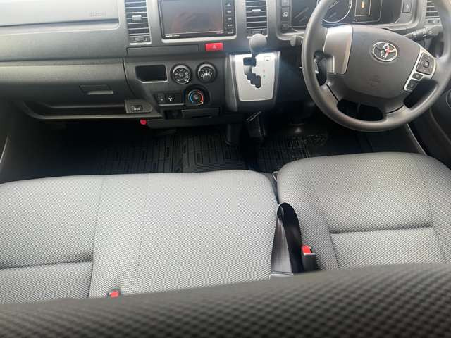 ハイエースバン2.8 DX ロング GLパッケージ ディーゼル 4WD