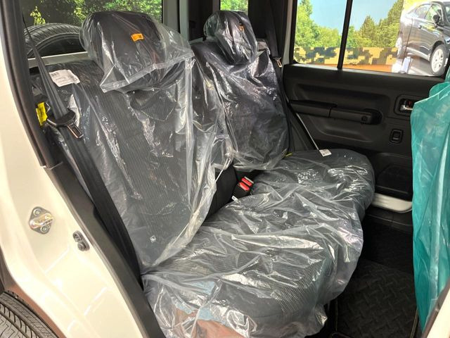 ���i���ȃI���W�i���t���A�}�b�g���I�v�V�����ɂĂ��p�ӂ��Ă���܂��B���D���ȃf�U�C����J���[�����Ԃɍ��킹�đI��ł����������Ƃ��ł��܂���