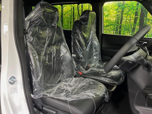 もちろん車内はキレイです♪よりクリーンな状態をキープしたいお客様には『ナノゾーンコート』がおすすめ!新型コロナウイルス対策や、除菌・消臭に効果を発揮し多くの方にご好評いただいております。