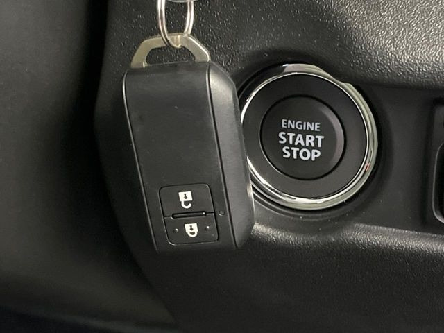 �y�L�[���X�X�^�[�g�V�X�e���z�J�o����|�P�b�g�ɓ��ꂽ�܂܂ł��h�A�̎{���E�������\�ȃX�}�[�g�L�[�𑕔��B�G���W���̃I���E�I�t�����J�M�����o���K�v����������Ƃ��Ă��֗��ł���