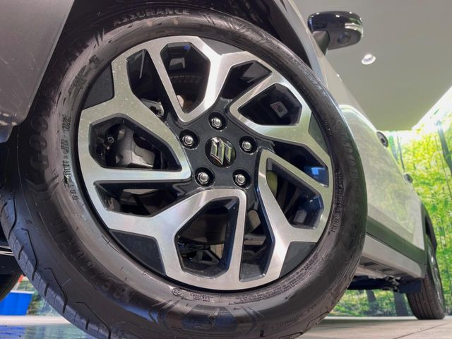 �y�����A���~�z�C�[���z�O�ςɃ}�b�`���������A���~�z�C�[���𑕒����Ă���܂��B�e��ЊO�A���~�z�C�[����A�X�^�b�h���X�^�C�����戵�����Ă���܂��B���񂲑��k����������