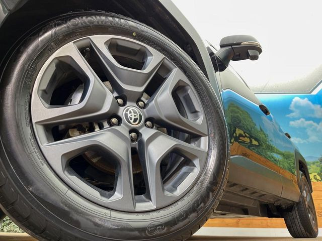 �y����19�C���`�A���~�z�C�[���z�O�ςɃ}�b�`���������A���~�z�C�[���𑕒����Ă���܂��B�e��ЊO�A���~�z�C�[����A�X�^�b�h���X�^�C�����戵�����Ă���܂��B���񂲑��k����������