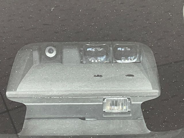 �y�X�Y�L �Z�[�t�e�B�T�|�[�g�z���s���ɑO���̎ԗ�����F�����A�Փ˂������Ȏ��͌x��ƃu���[�L�ŏՓˉ���Ɣ�Q�y�����A�V�X�g�B�����S�Ƀh���C�u�����y���݂��������܂��B