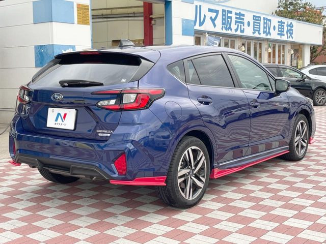 ☆全国のネクステージからお取り寄せが可能※!遠方の店舗に展示してあるクルマが気になる場合も、最寄りの店舗でご覧いただくことが可能です!是非私たちに要望をお聞かせください!※別途費用