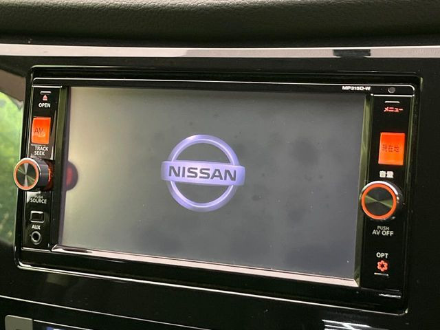 �y�����i�r�z�l�C�̏����i�r�𑕔����Ă���܂��B�i�r�̎g���₷���͂������A�I�[�f�B�I�@�\���[��!�L�����v�◷�s�͂������A�ʋ΂┃�����ȂǕ��i�̃h���C�u���y�����Ȃ�͂���