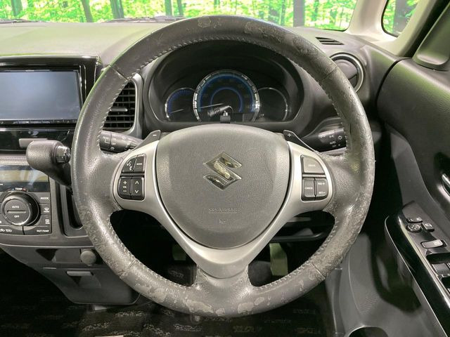 �y�����v�����X�e�A�����O�z�㎿�Ȋv���g�p���邱�ƂŁA��ɂ����������݂ƂĂ��^�]���₷���n���h���ł���