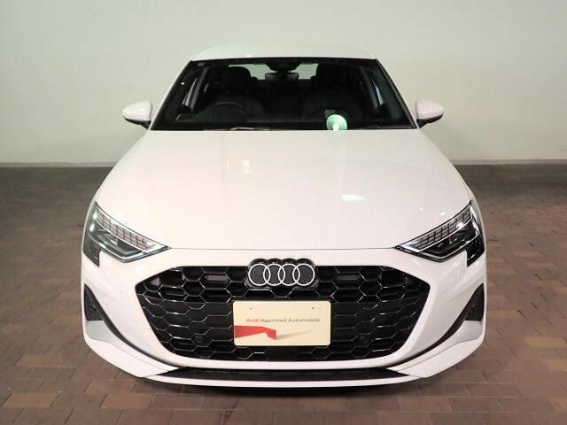 A3セダン30 TFSI アドバンスド