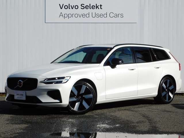 V60ウルトラ T6  AWD プラグインハイブリッド 4WD