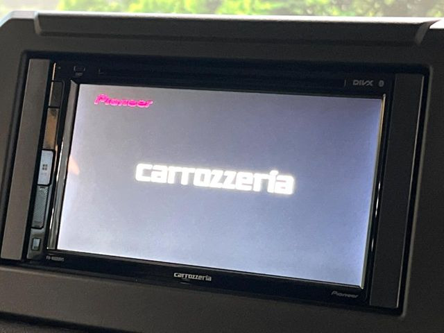 【ディスプレイオーディオ】視認性が高いディスプレイオーディオを装備♪操作性も良好で直感的なソース選択が可能です。