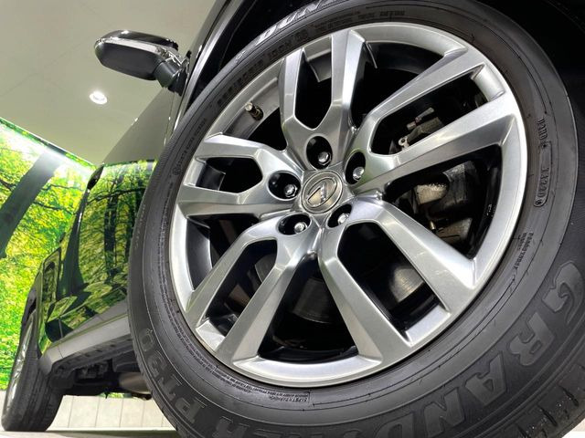 �y����18�C���`�A���~�z�C�[���z�O�ςɃ}�b�`���������A���~�z�C�[���𑕒����Ă���܂��B�e��ЊO�A���~�z�C�[����A�X�^�b�h���X�^�C�����戵�����Ă���܂��B���񂲑��k����������