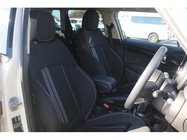 ���Ǝҗl�ւ̔̔��͂��f�肳���Ă��������܂��B �Ԍ������ԗ��̏ꍇ�́A�Ԍ����擾�������x�������z�ŕ\�����Ă���܂��B