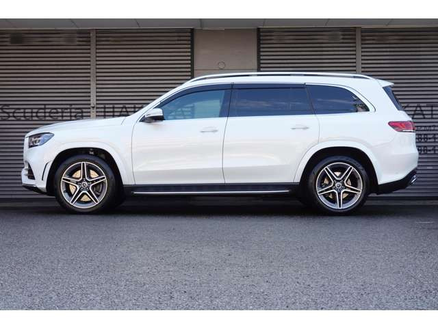 �O��p�[�L���O�Z���T�[�E�t�����g�E�T�C�h�E���A�J�����E�S���̓J�����E�o�b�N�J�����B