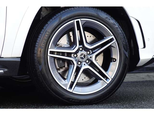 ����21�C���`�A���~�z�C�[���E�����Z�f�X���S����u���[�L�E�L�����p�[�B