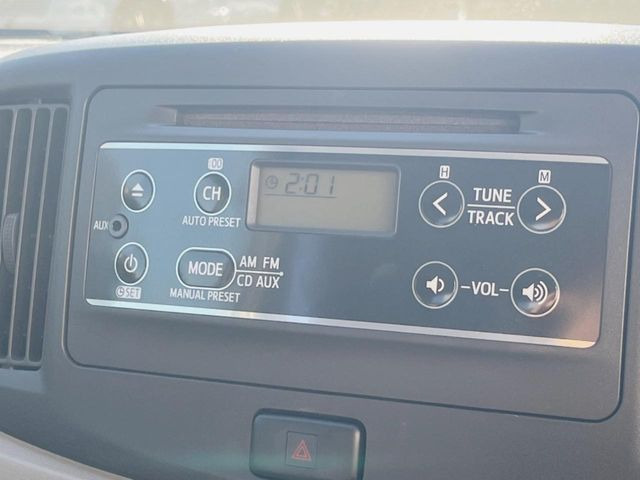 お好きな音楽を車内でお楽しみいただけます♪スピーカー交換・ウーハー追加などの音質向上や、最新ナビ・後席モニター等の取り付けも是非ご相談ください!