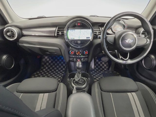 �A���ԃO���[�v���݌ɐ���2,000��!�S���̌n��X���烁�[�J�[�E�Ԏ��킸���Љ�o����̂ŁA���Ȃ��Ƀs�b�^���̂��Ԃ�������͂��ł���܂��͂��₢���킹��������