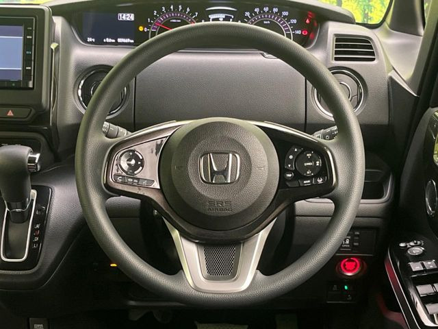 �y�X�e�A�����O�X�C�b�`�z�^�]���A�O������ڐ������炷���ƂȂ��A�I�[�f�B�I���̑��삪�\�ȕ֗��@�\!���S&���K�ȃh���C�u�����o���Ă���܂���