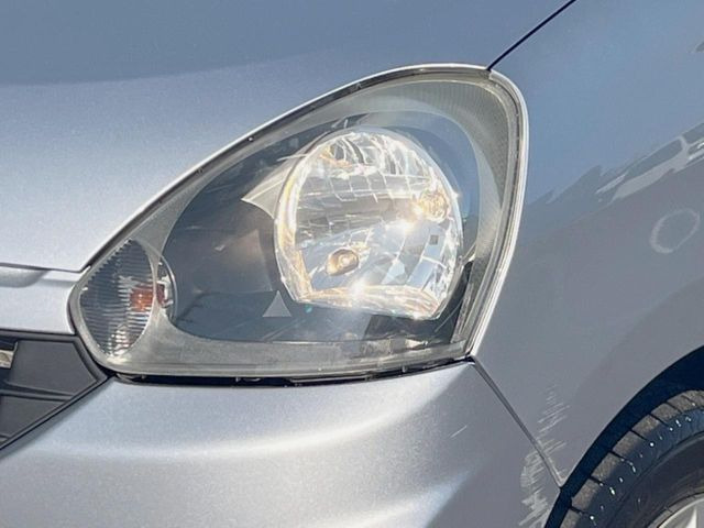 夜間や荒天時により良好な視界で安心な走行をご希望される方には【高輝度LEDヘッドライト】の取付がおすすめ!多くのお客様にご好評いただいております♪