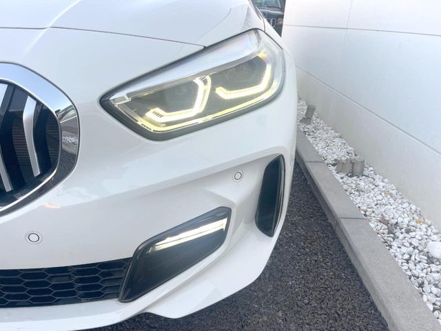 ��LED�w�b�h���C�g:��ԑ��s�����ǍD�Ȏ��E���m�ۂ����S���ĉ^�]�ł��鍂�P�xLED�w�b�h���C�g�𑕔�!�_�����x�������A����d�͂��}�����Ă��܂��B