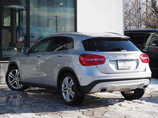 社外のオプション、HDDナビやETC、エアロや18インチAWなどのオプションもご用意致します!あなただけの一台をお手伝いさせて頂きます♪