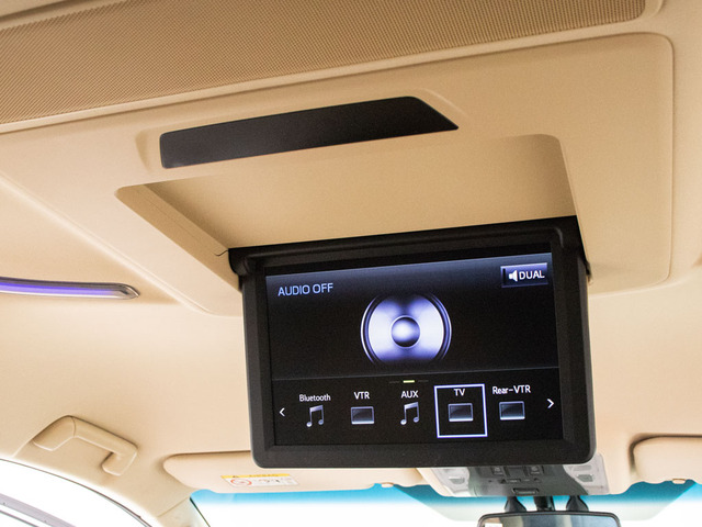 ★フリップダウンモニター★後席の方もDVD等をお楽しみいただけます!