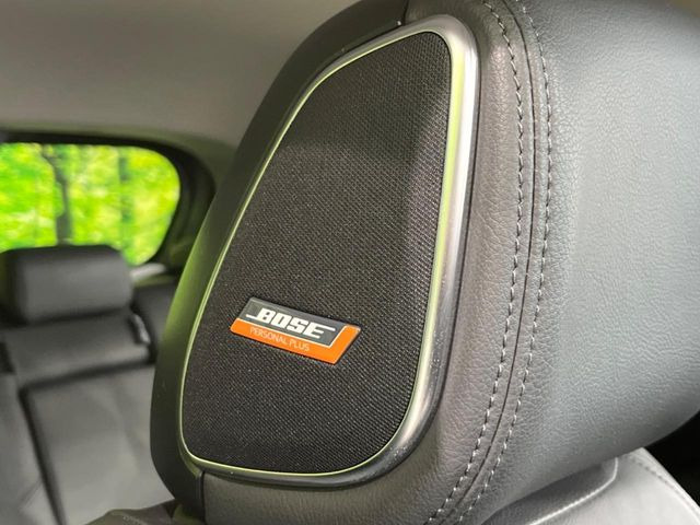 �yBOSE�T�E���h�V�X�e���z���[�J�[�I�v�V�����̍��i�ʃT�E���h�V�X�e���𓋍ځB��p�̃`���[�j���O���{���ꂽ�召�l�X�ȃX�s�[�J�[����ǎ��ȃT�E���h���t�ł��A�Տꊴ���ӂ�鉹����Ԃ����o���܂��B