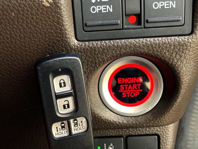 ���y�X�}�[�g�L�[&�X�^�[�g�V�X�e���z�g�т����X�}�[�g�L�[�����o�����ƂȂ��A�h�A�̎{���E�������\�ŁA�����v�b�V���ŃG���W�����X�^�[�g!!