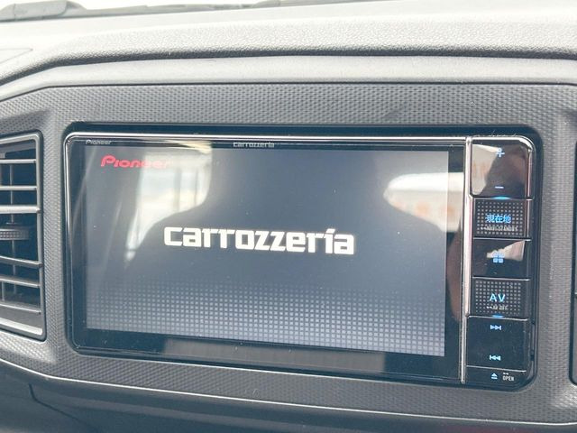 【フルセグTV付ナビゲーション】使いやすいナビで目的地までしっかり案内してくれます。各種オーディオ再生機能も充実しており、お車の運転がさらに楽しくなります!!