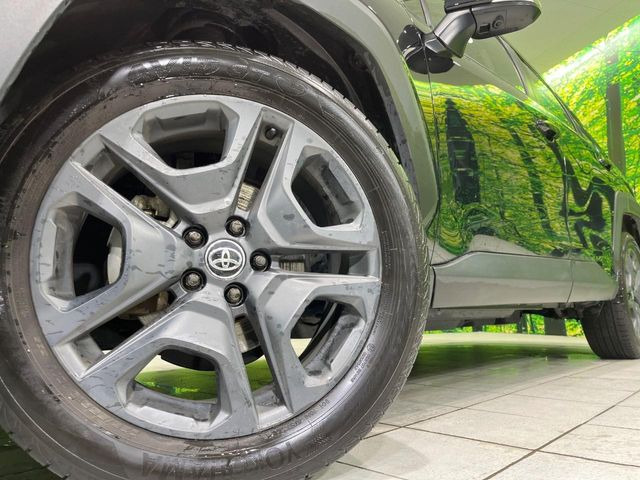 �y����19�C���`�A���~�z�C�[���z�O�ςɃ}�b�`���������A���~�z�C�[���𑕒����Ă���܂��B�e��ЊO�A���~�z�C�[����A�X�^�b�h���X�^�C�����戵�����Ă���܂��B���񂲑��k����������