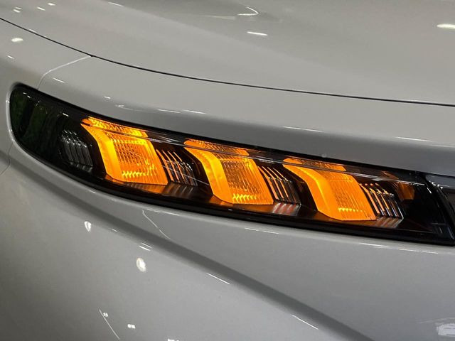 �yLED�w�b�h���C�g�z���V����ԑ��s�����ǍD�Ȏ��E���m�ۂ����S���ĉ^�]�ł��鍂�P�xLED�w�b�h���C�g�𑕔�!�_�����x�������A����d�͂��}�����Ă��܂��B