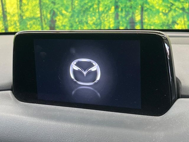 �y�}�c�_�R�l�N�g�i�r�z�ԓ��̕��͋C�Ƀ}�b�`������̌^�^�C�v�̃i�r�B�e����q�ݒ��Bluetooth�Đ����A�l�X�ȋ@�\���y���߂܂��B�����I�ȃ_�C�������삪�\�ŁA�g��������ǍD�ł��B