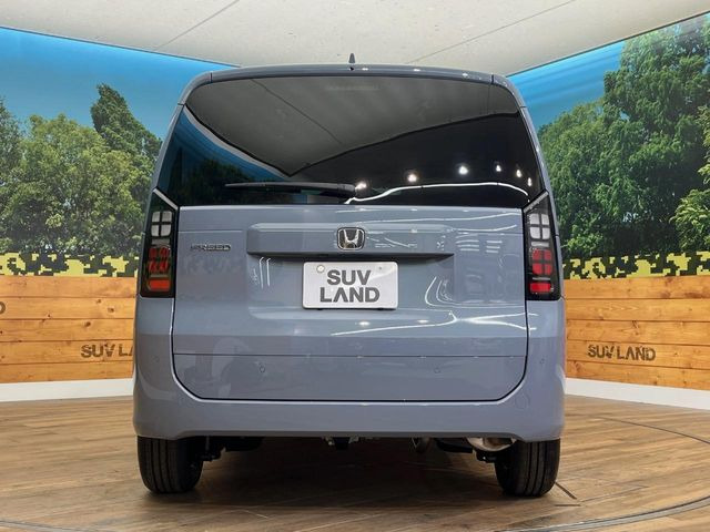 安心の最長10年・走行無制限保証(有償)をご用意。保証内容も充実はもちろん、無料点検&オイル交換や、年中無休の全国・24時間ロードサービスも付帯されておりますのでご安心下さい。