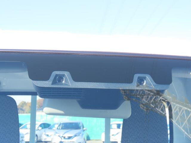 安心の衝突被害軽減装置付きです