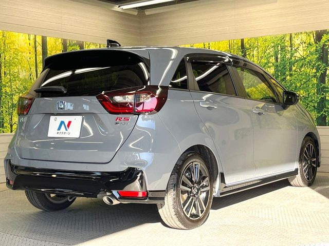 ☆全国のネクステージからお取り寄せが可能※!遠方の店舗に展示してあるクルマが気になる場合も、最寄りの店舗でご覧いただくことが可能です!是非私たちに要望をお聞かせください!※別途費用