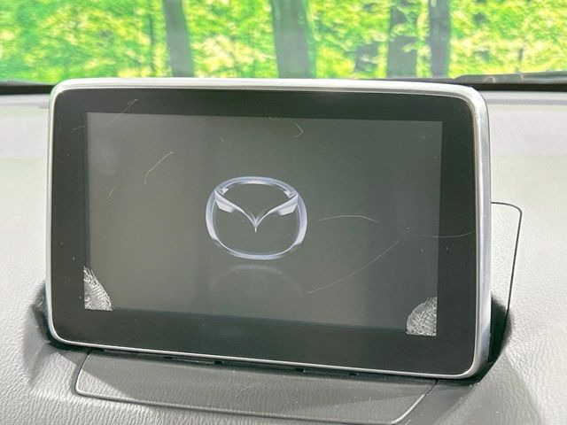 �y�}�c�_�R�l�N�g�i�r�z�ԓ��̕��͋C�Ƀ}�b�`������̌^�^�C�v�̃i�r�B�e����q�ݒ��Bluetooth�Đ����A�l�X�ȋ@�\���y���߂܂��B�����I�ȃ_�C�������삪�\�ŁA�g��������ǍD�ł��B