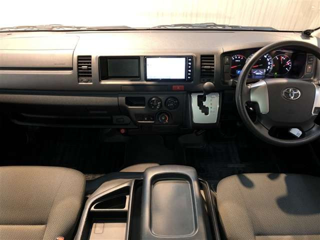 ハイエース2.7 GL ロング ミドルルーフ 4WD