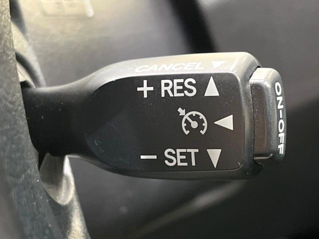 �y�N���[�Y�R���g���[���z�������H�����N���N���s�B�A�N�Z���𗣂��Ă���葬�x�ő��s���ł��A�������^�]���̕��S���y��!�����E�������ȒP�ȃX�C�b�`����Œ����ł��܂��B