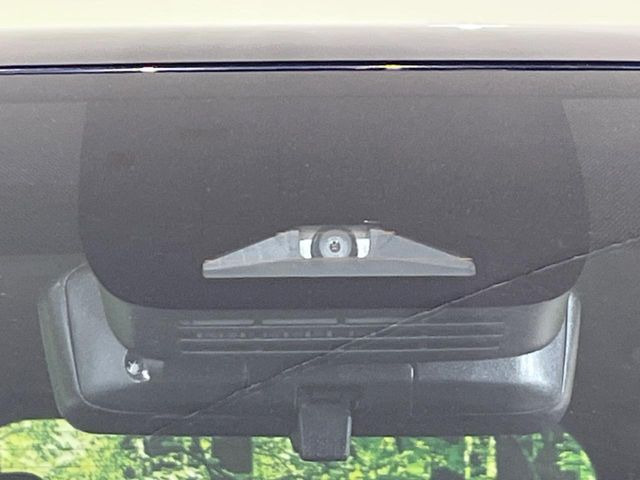 �y�v���N���b�V���Z�[�t�e�B�z�O���̎ԗ��������m���A�Փ˂������Ȏ��͌x��Œ��ӂ𑣂��A�u���[�L�𓥂ޗ͂��T�|�[�g�B�u���[�L�𓥂߂Ȃ������ꍇ�͏Փ˔�Q�y���u���[�L���쓮�A�Փˉ�����T�|�[�g���܂��B