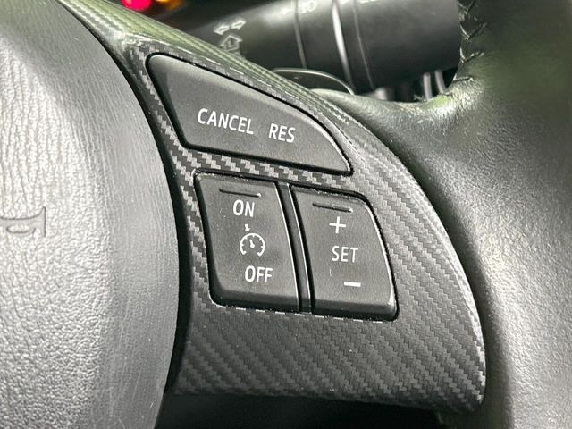 �y�N���[�Y�R���g���[���z�������H�����N���N���s�B�A�N�Z���𗣂��Ă���葬�x�ő��s���ł��A�������^�]���̕��S���y��!�����E�������ȒP�ȃX�C�b�`����Œ����ł��܂��B