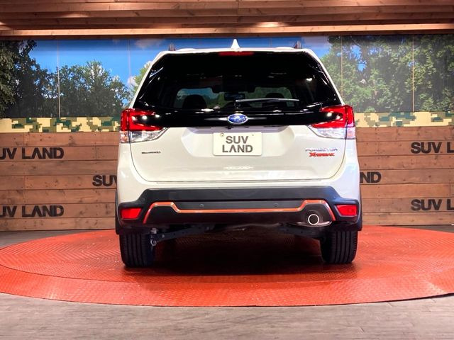 安心の最長10年・走行無制限保証(有償)をご用意。保証内容も充実はもちろん、無料点検&オイル交換や、年中無休の全国・24時間ロードサービスも付帯されておりますのでご安心下さい。