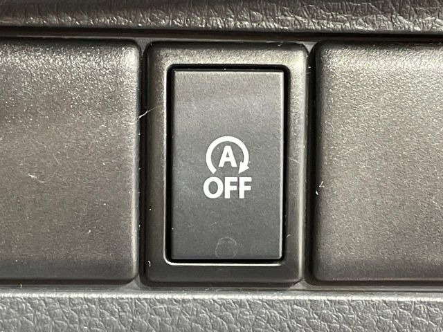 �y�A�C�h�����O�X�g�b�v�z�ԐM����a�؂Œ�Ԃ����ۂɃG���W�����~���A���ʂȔR���̏����}���܂��B�R��������ی�ɂȂ���@�\��G���W���̓u���[�L�𗣂��΍Ďn�����܂��B